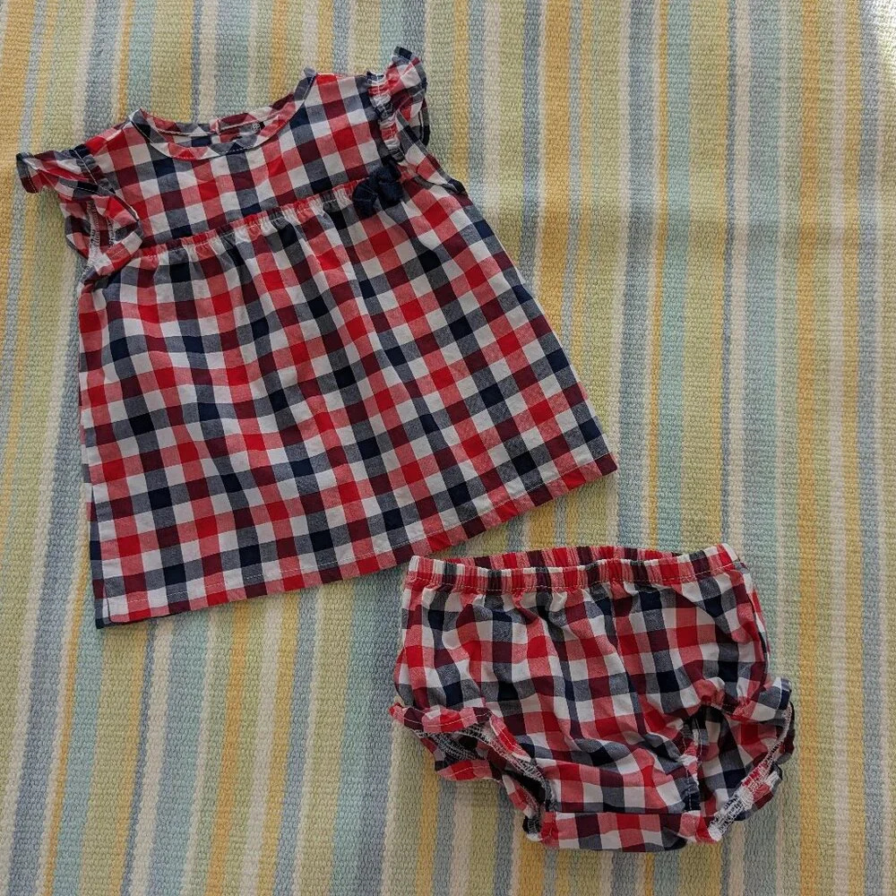 ⭐ Carter's patriotic red/white/blue outfit 12m